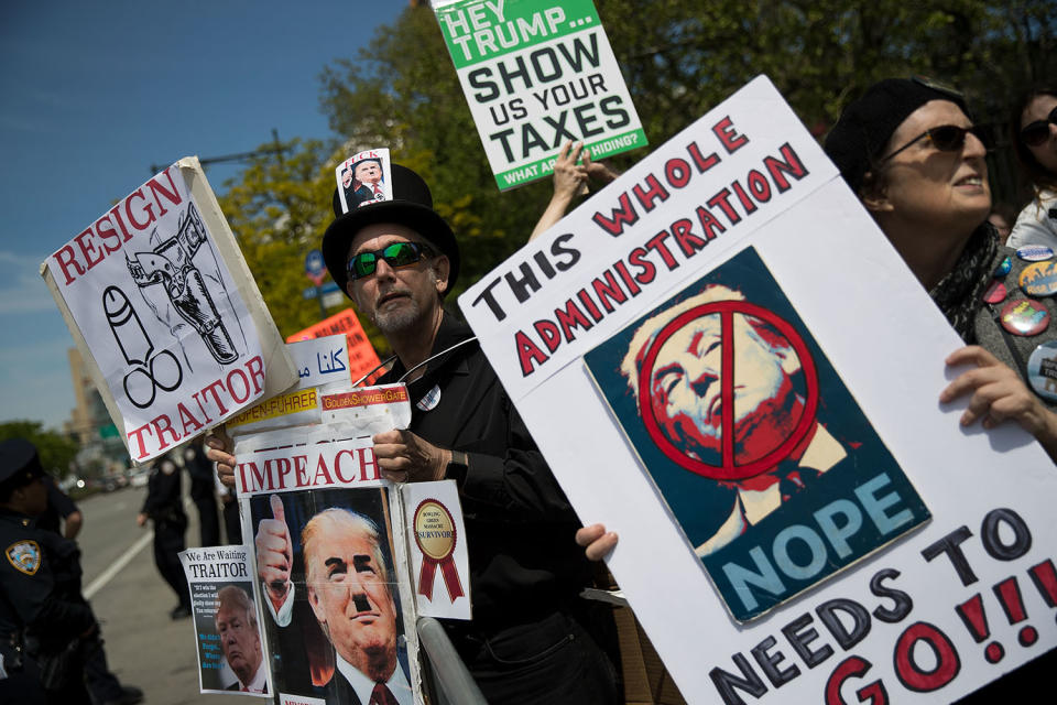 <p>Demonstrators protest along the West Side Highway ahead of President Trump’s arrival, May 4, 2017, in New York City. (Photo by Drew Angerer/Getty Images) </p>