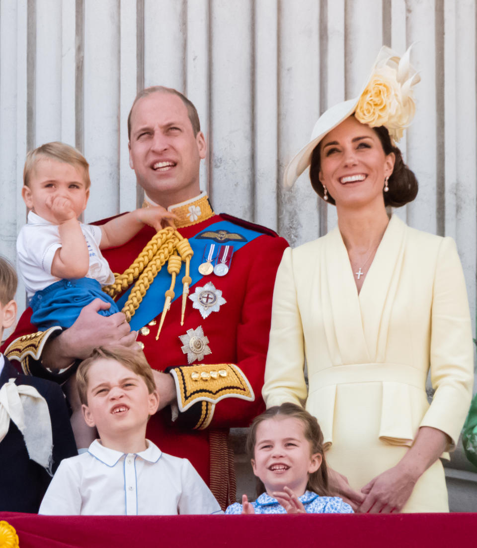 LONDON, ENGLAND - JUNE 08: Prince Louis, Prince George, Prince William, Duke of Cambridge, Princess Charlotte  and Catherine, Duchess of Cambridge appear on the balcony during Trooping The Colour, the Queen's annual birthday parade, on June 08, 2019 in London, England. (Photo by Samir Hussein/WireImage)