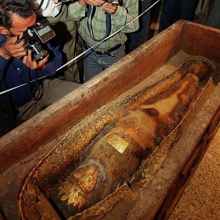 <div><p>"A sarcophagus sold on the black market that contained a mummy claimed to be that of an ancient princess, later discovered to possibly be the body of an unidentified woman murdered in the 1990s."</p><p>—<a href="https://www.reddit.com/user/silversunshinestares/" rel="nofollow noopener" target="_blank" data-ylk="slk:u/silversunshinestares;elm:context_link;itc:0;sec:content-canvas" class="link "><u>u/silversunshinestares</u></a></p></div><span> Aamir Qureshi / AFP via Getty Images</span>