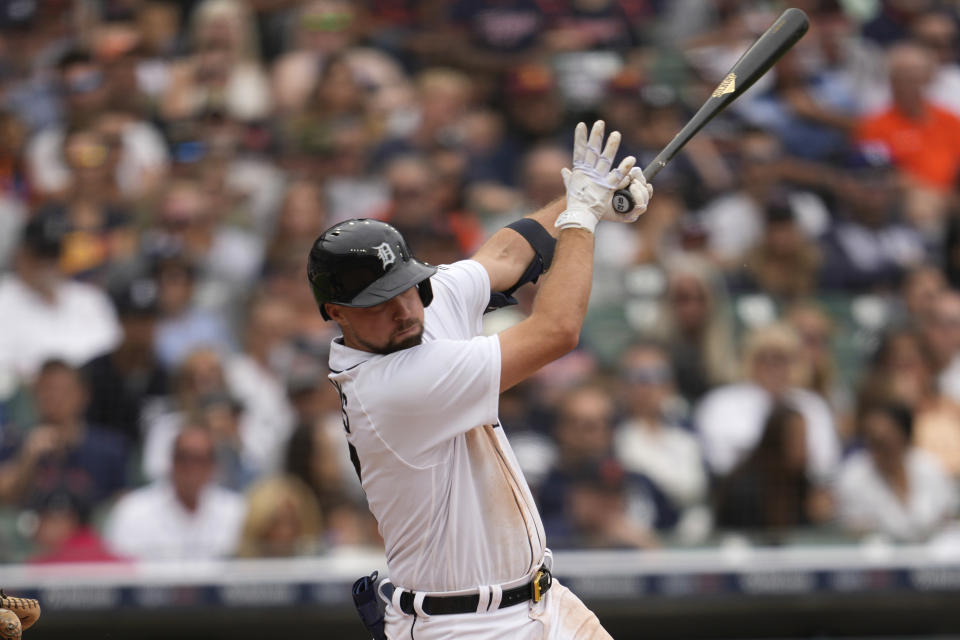 Detroit Tigers' Andre Lipcius hits a one-run single against the Chicago White Sox in the third inning of a baseball game, Sunday, Sept. 10, 2023, in Detroit. (AP Photo/Paul Sancya)