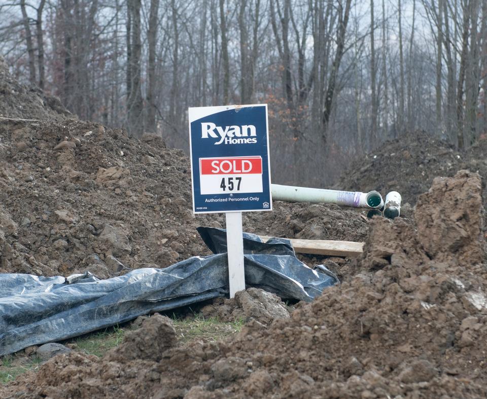 A sold lot with construction in Streetsboro's Meadow View community neighborhood.