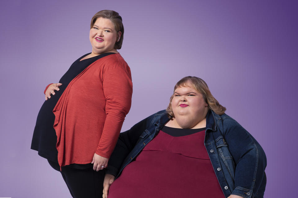 Amy Slaton with her sister, Tammy, is expecting her first child after undergoing weight loss surgery.  (TLC)