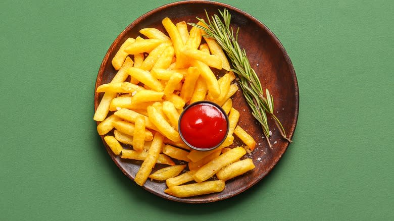 ketchup with fries