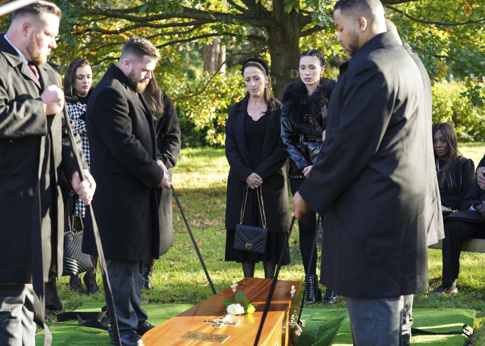 EastEnders,12-12-2022,6606,Sonia Fowler (NATALIE CASSIDY);Dotty Cotton (MILLIE ZERO),***EMBARGOED TILL SATURDAY 3RD DECEMBER 2022***, BBC, Jack Barnes/Kieron McCarron