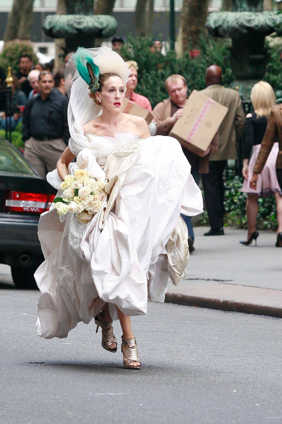 Vivienne Westwood designed Carrie's wedding dress in the first movie.