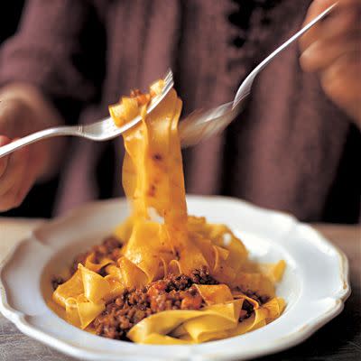 27. BOLOGNESE