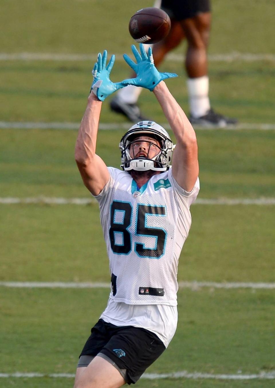 Carolina Panthers tight end Dan Arnold reaches up to catch a pass during practice. The Panthers need more production from the position, as they had an NFL-worst 204 receiving yards from tight ends in 2020.