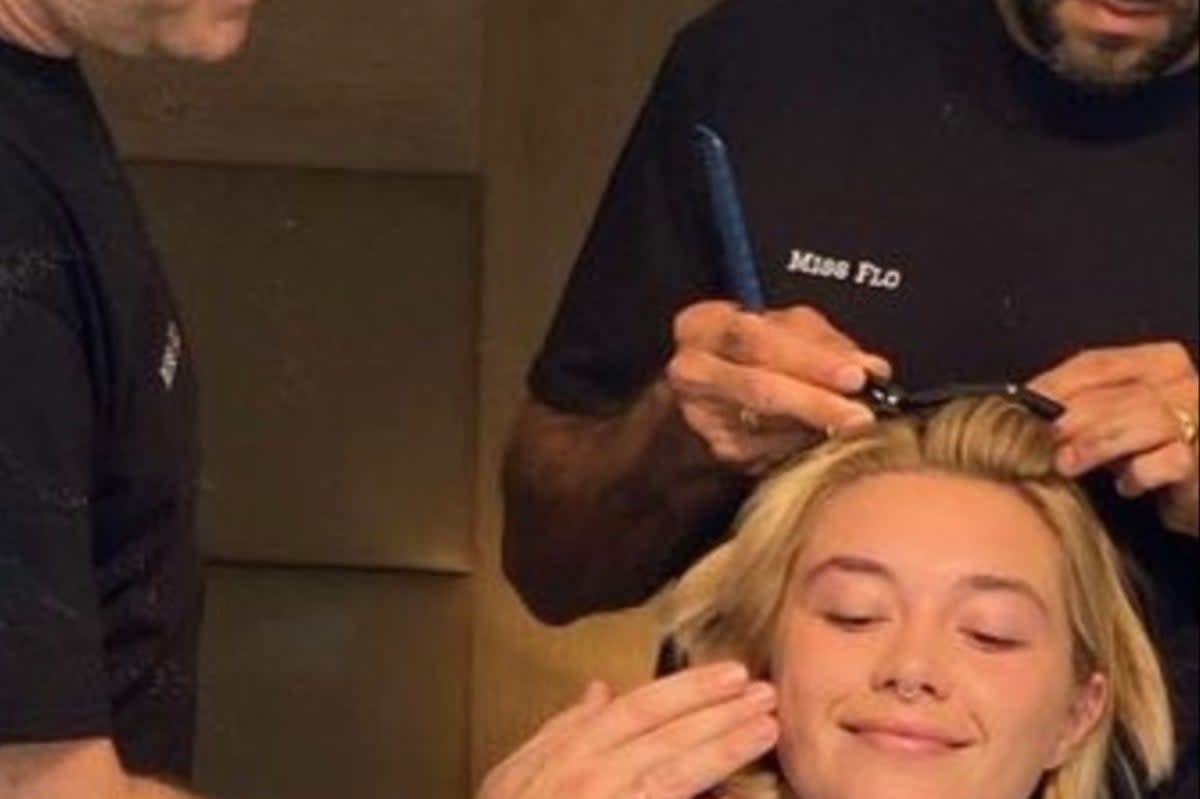 Florence Pugh’s stylists wore ‘Miss Flo’ T-shirts in a dig at Don’t Worry Darling director Olivia Wilde  (milkylewinsky/Twitter)
