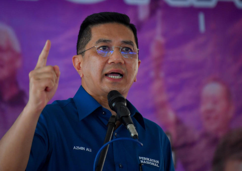 Datuk Seri Mohamed Azmin Ali accused Datuk Seri Anwar Ibrahim of being 'power hungry' and hit out at the Opposition as a whole. — Bernama pic