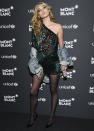 <p>Elsa Hosk sah auf dem Unicef-Event in New York in ihrem Micro-Look von Saint Laurent zwar verdammt heiß aus, hatte sich outfitmäßig aber offenbar in der Location vertan – der nächste Club war nämlich ein paar Straßen weiter. (3. April 2017, Bild: AP) </p>