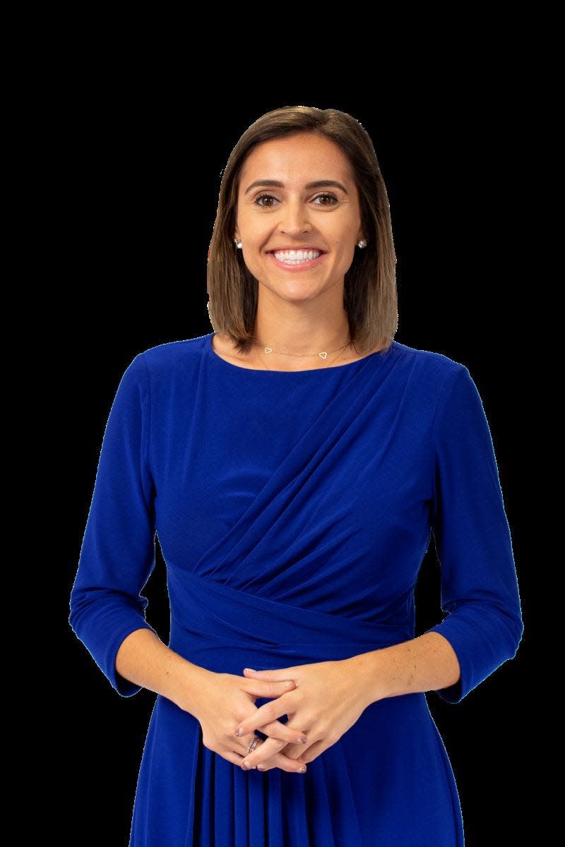 KCCI meteorologist Anne Campolongo will move to weekdays for "KCCI 8 News at Noon" and "KCCI 8 News at Five."