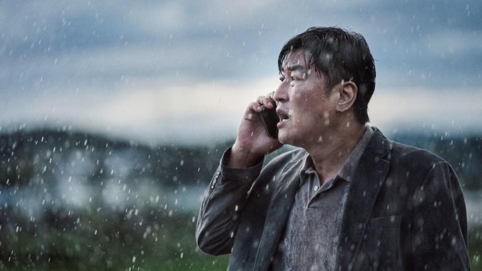 Song Kang-ho in ‘Emergency Declaration’ - Credit: Courtesy of Showbox