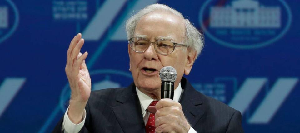 ‘Mr. Buffett, how can I make $30 billion?': Warren Buffett once described how he'd turn $10,000 into a huge fortune if he were a new investor — here are his 3 simple strategies