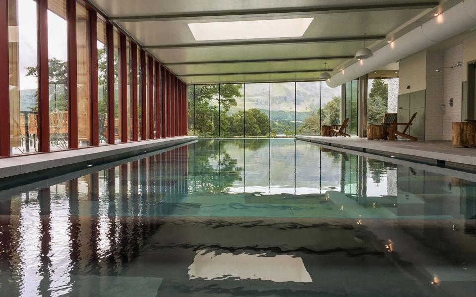 Another Place's dreamy pool, overlooking Ullswater