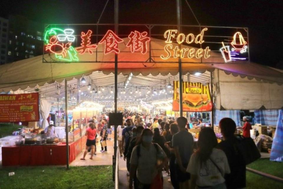 sengkang pasar malam - exterior