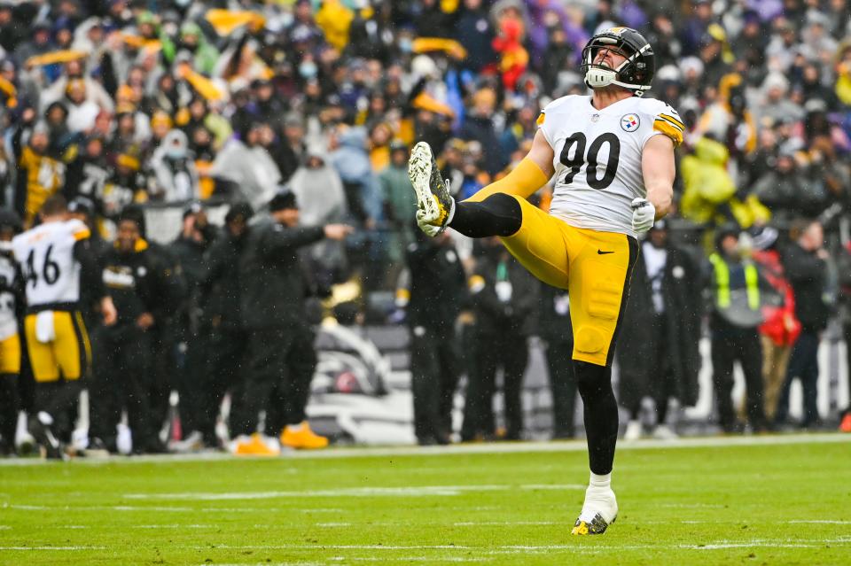 T.J. Watt reacts after tackling Ravens quarterback Tyler Huntley in the first quarter.