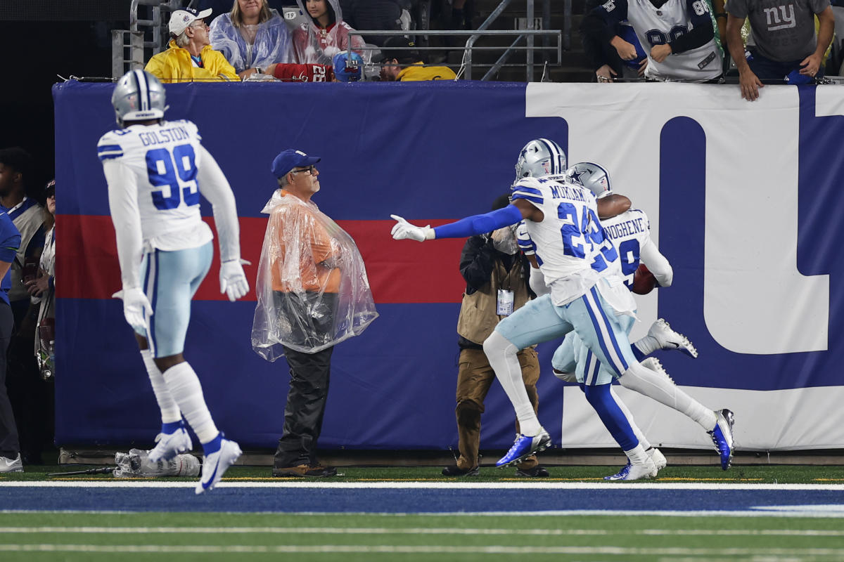 Giants vs. Cowboys LIVE Streaming Scoreboard, Free Play-By-Play