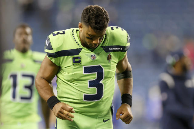 Seattle Seahawks' Russell Wilson ranked No. 3 among NFL quarterbacks for  the 2021 season 