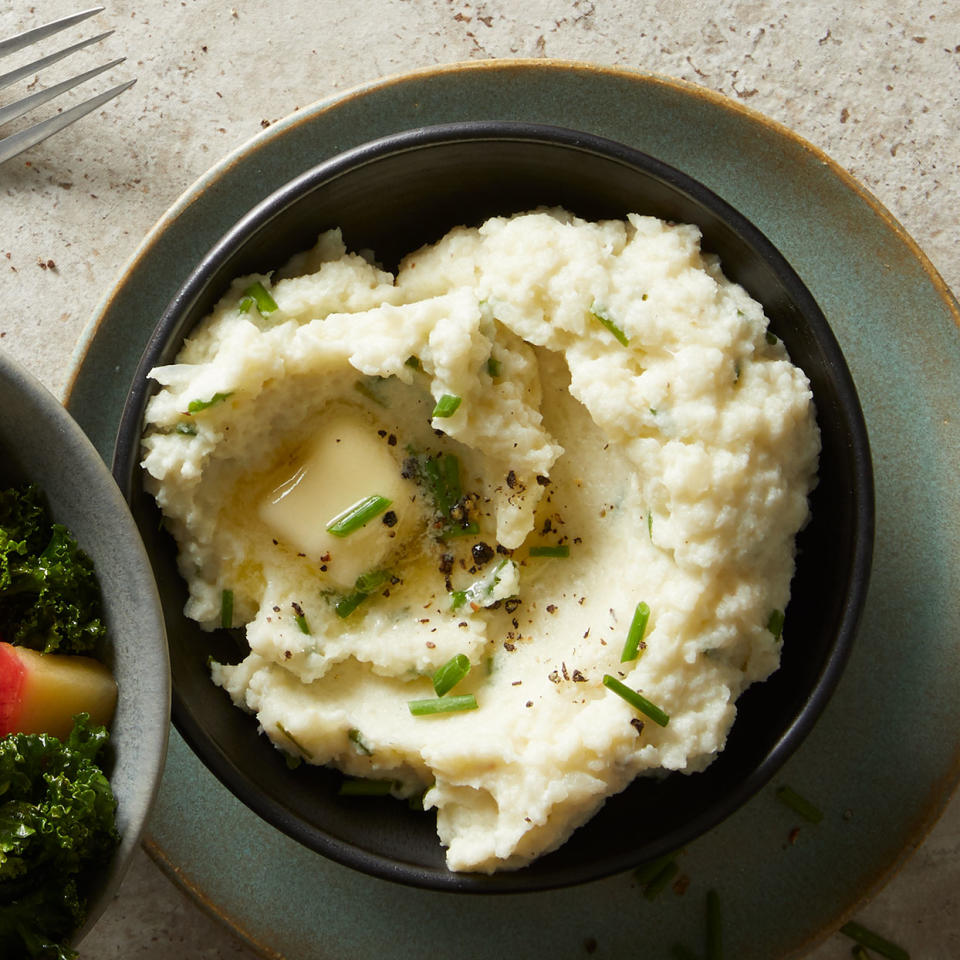 Horseradish-Cheddar Mashed Cauliflower