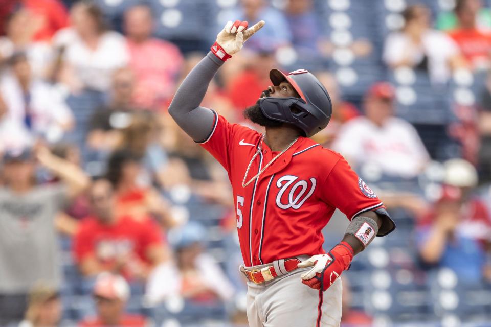 Josh Harrison signed a minor league deal with the Cincinnati Reds on Monday.