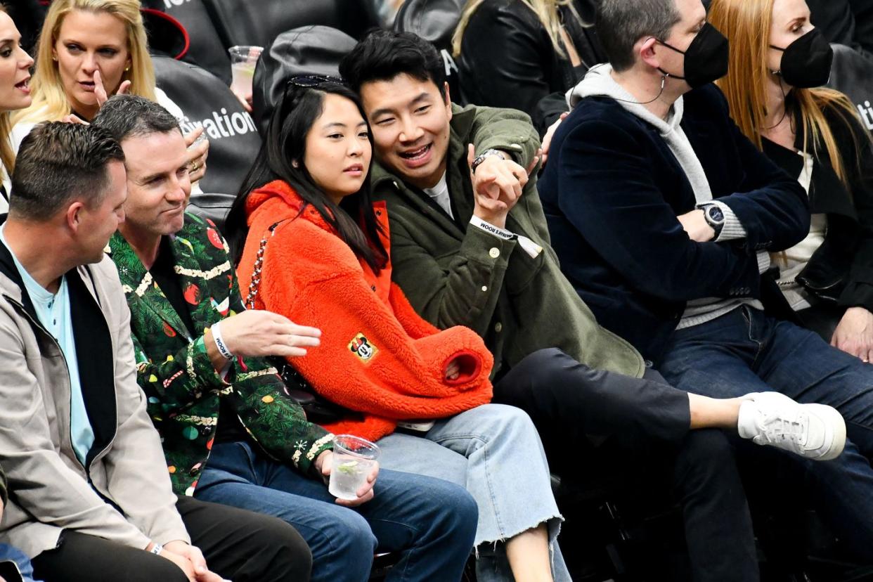 celebrities at the los angeles clippers game