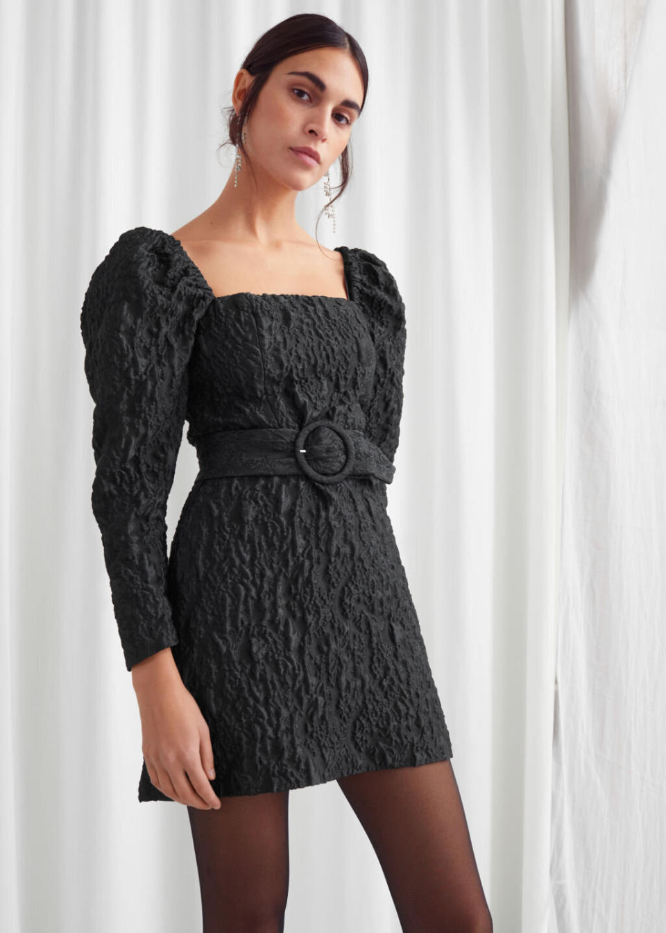 The puffier the sleeves, the better.&nbsp;<a href="https://fave.co/2T41kFg" target="_blank" rel="noopener noreferrer"><strong>Find this dress at &amp; Other Stories</strong></a>. (Photo: & Other Stories)
