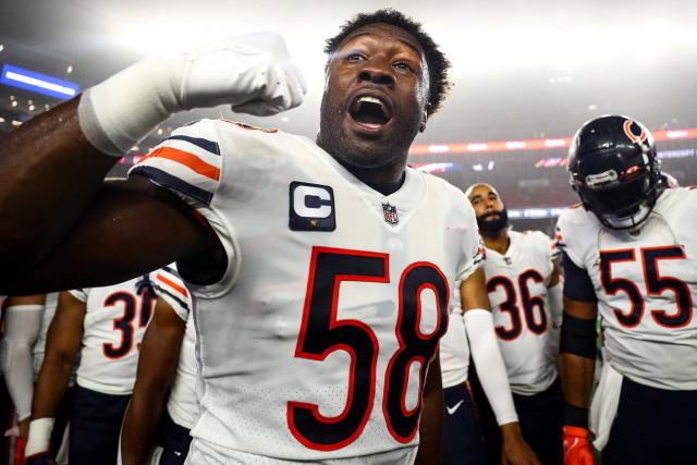 Bears' Roquan Smith Tears Up, Exits Press Conference Early After Team  Trades Robert Quinn