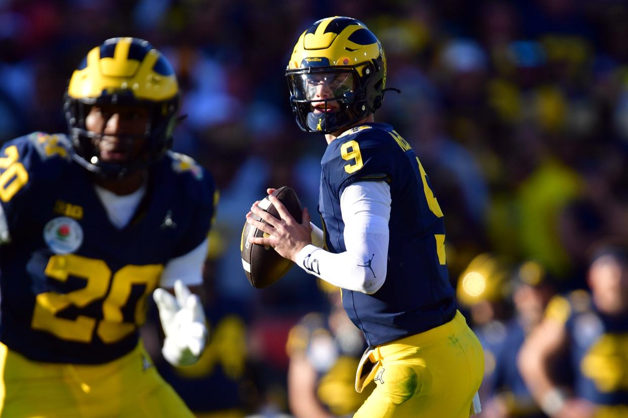 Michigan Wolverines quarterback J.J. McCarthy (9) looks to pass in the first quarter against the Alabama Crimson Tide in the 2024 Rose Bowl college football playoff semifinal game at Rose Bowl.