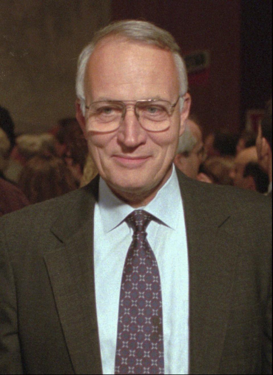 FILE - Former U.S. Sen. David Durenberger is seen in a November 1995 photo. Durenberger, a Minnesota Republican who espoused a progressive brand of politics and criticized the GOP after his political career, died Tuesday, Jan. 31, 2023, at age 88. (AP Photo/Jim Mone, File)