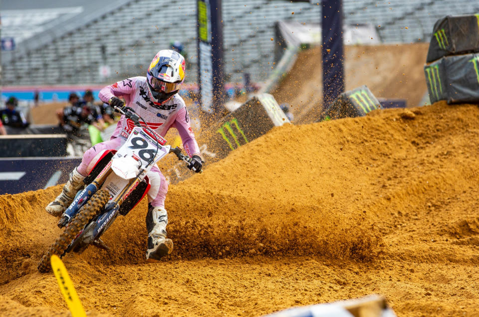 Hunter Lawrence comes out swinging on the tough slick race track for the 450SMX Moto 1 win.<p>Photo Courtesy of BrownDogWilson</p>