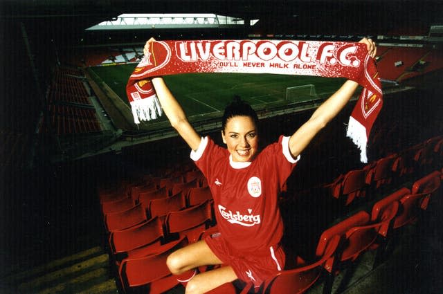 Sporty Spice / Liverpool kit