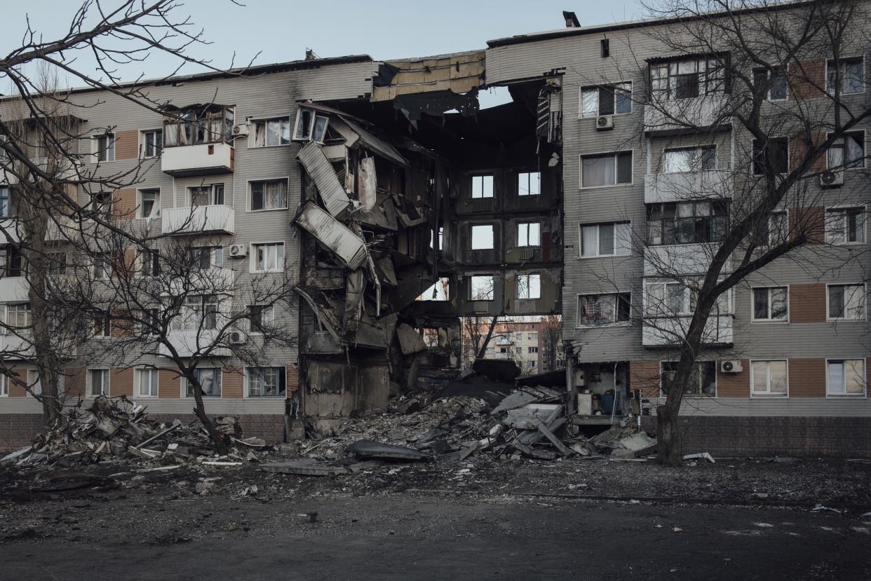 A shattered residential building in Bakhmut, where only a few thousand civilians remain. (Adrien Vautier / Le Pictorium / AP)
