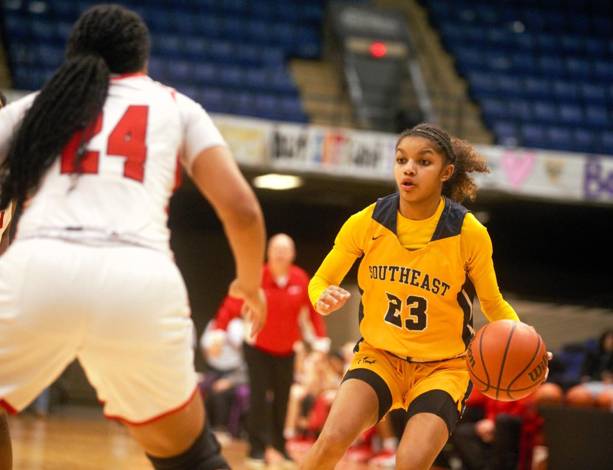 Southeast's Marisa Gant dribbles against Springfield High during the City girls basketball tournament at the Bank of Springfield Center on Wednesday, Jan. 17, 2024.