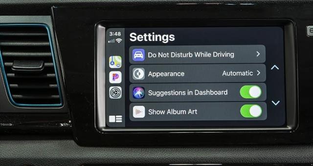 Apple Carplay! Use or avoid? Let's drive #1 