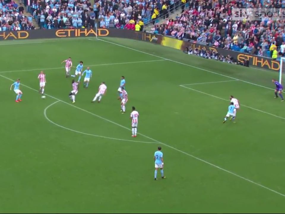 Figure 5 - De Bruyne slips the ball into Sane's path without once looking up