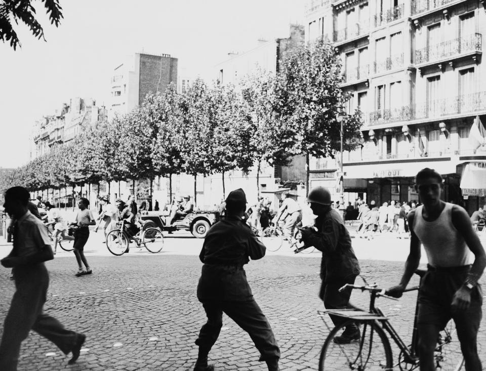 75 años de la liberación de París: así se celebró en las calles de la capital francesa