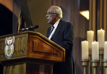 File Photo - Ahmed Kathrada, close friend of former South African President Nelson Mandela, speaks during Mandela's funeral ceremony in Qunu December 15, 2013. REUTERS/Odd Andersen/Pool