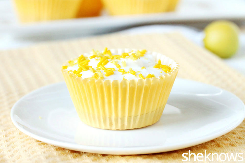 lemon cheese and Cool whip cupcake