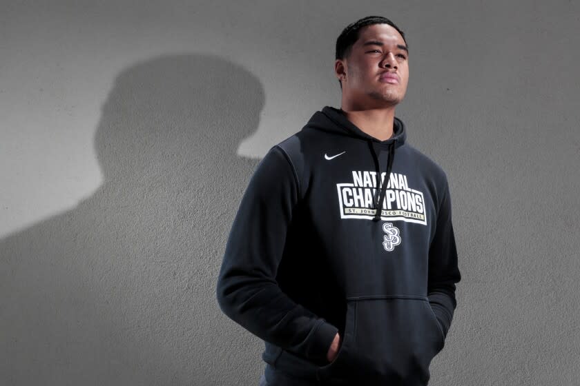 tight end Matayo Uiagalelei at school. (Robert Gauthier/Los Angeles Times)