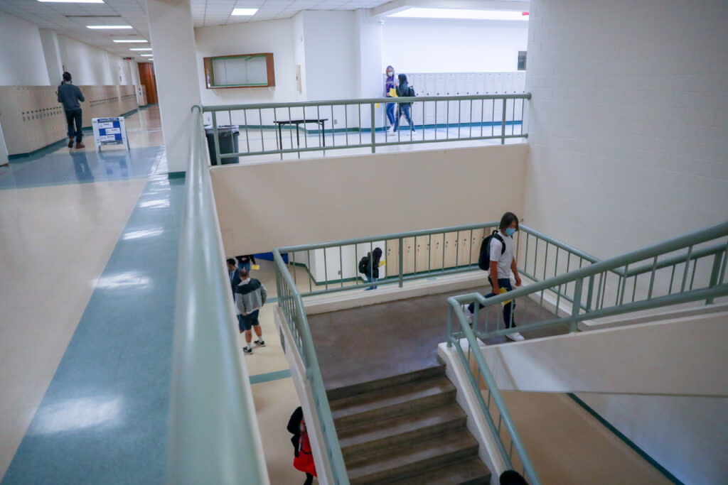 Freshmen head to classes on their first day of in-person school at McKay High School on Tuesday, April 13, 2021. (Amanda Loman/Oregon Capital Chronicle)