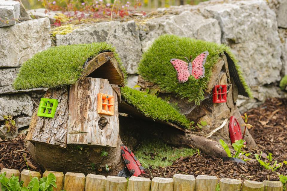 spring activities make fairy houses