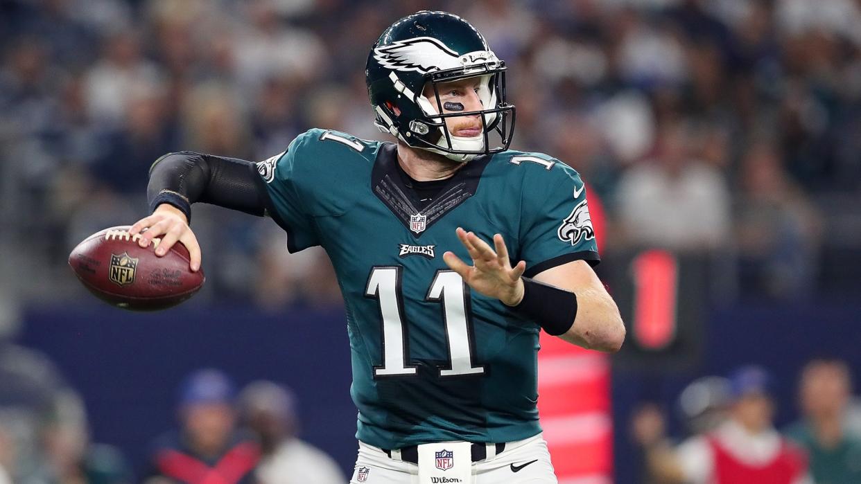 ARLINGTON, TX - OCTOBER 30:  Carson Wentz #11 of the Philadelphia Eagles throws in the first quarter during a game between the Dallas Cowboys and the Philadelphia Eagles at AT&T Stadium on October 30, 2016 in Arlington, Texas.