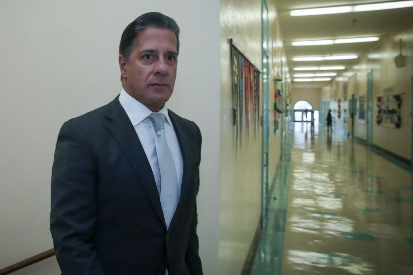 Los Angeles, CA - September 09: Superintendent Alberto M. Carvalho addresses a press conference about sharp decline in student test scores and hacking of LAUSD system. Press conference was held at Aragon Ave. Elementary School on Friday, Sept. 9, 2022 in Los Angeles, CA. (Irfan Khan / Los Angeles Times)