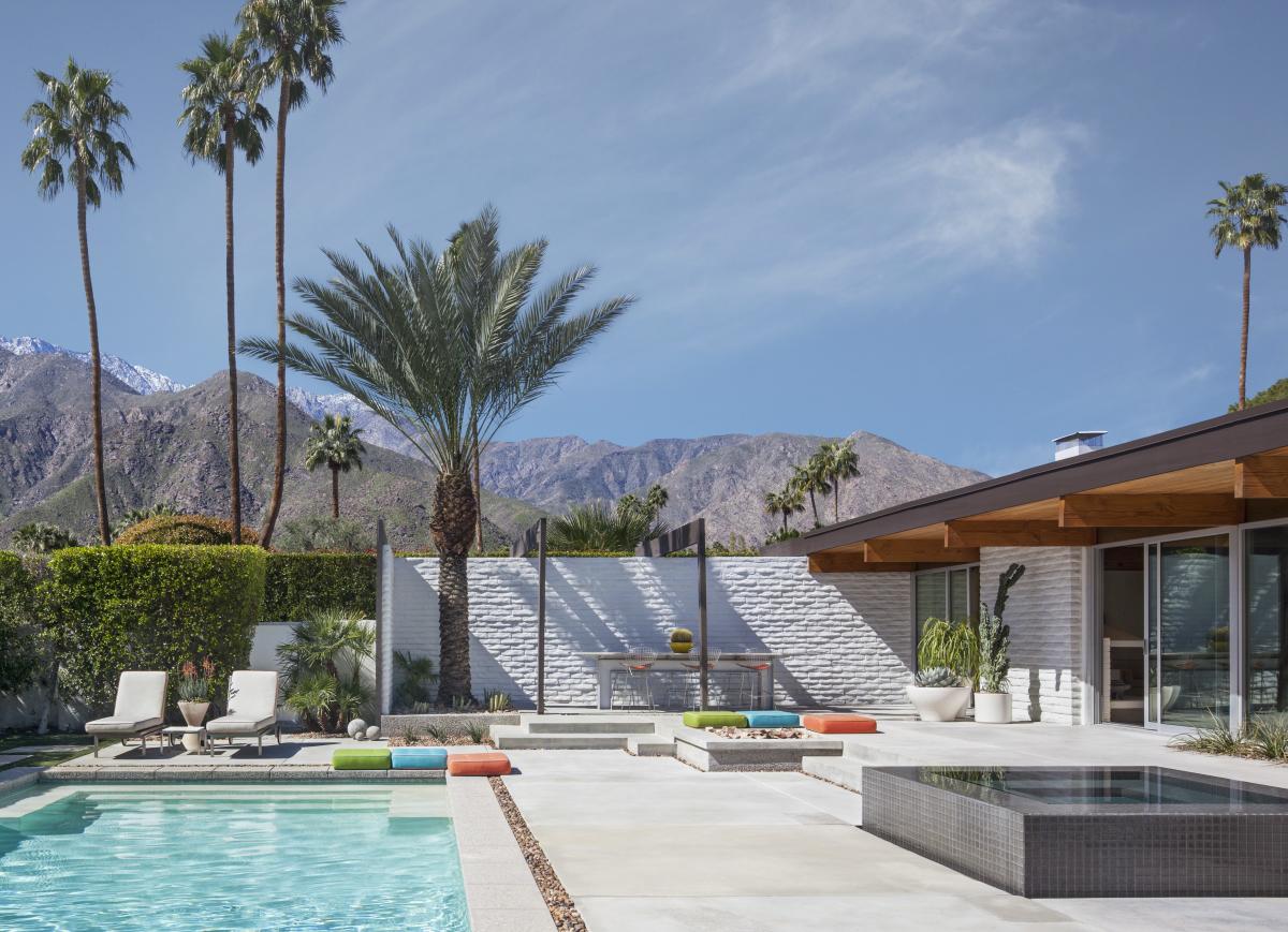 PALM SPRINGS STYLE & THE MIRAGE HOUSE - The Nomis Niche