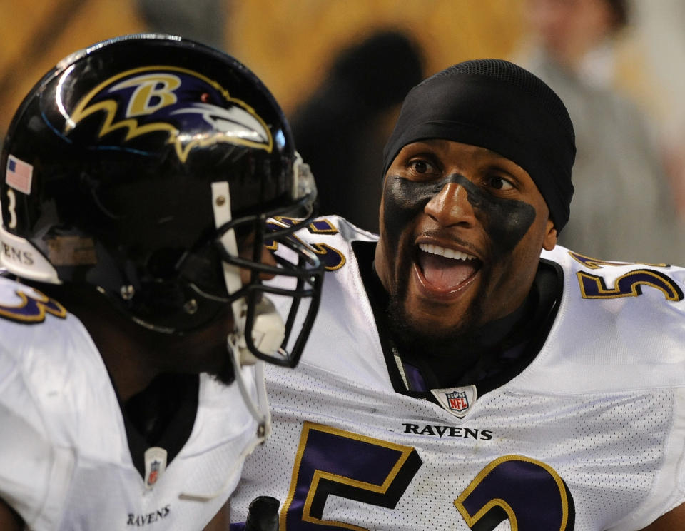 PITTSBURGH, PA - NOVEMBER 6: Linebacker Ray Lewis #52 of the Baltimore Ravens talks to a teammate on the sideline during a game against the Pittsburgh Steelers at Heinz Field on November 6, 2011 in Pittsburgh, Pennsylvania. The Ravens defeated the Steelers 23-20. (Photo by George Gojkovich/Getty Images)