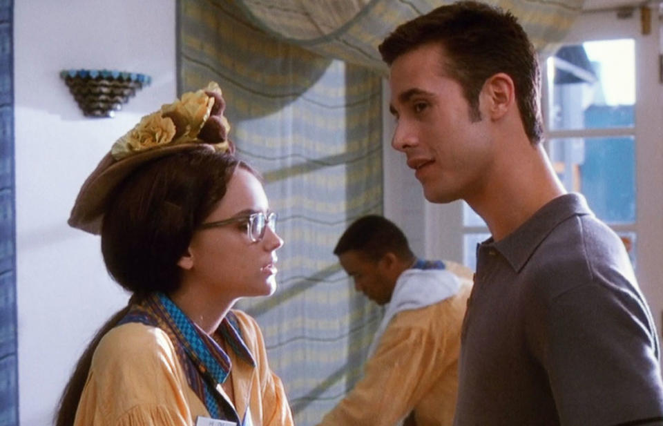 What the cast of “She’s All That” looked like then vs. now