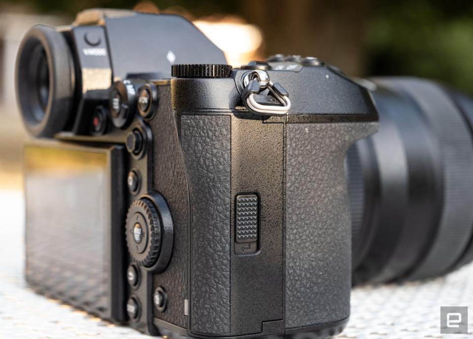 Panasonic S1R full-frame mirrorless camera