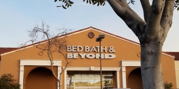 Pandemia provoca cierre de 200 tiendas de Bed Bath & Beyond