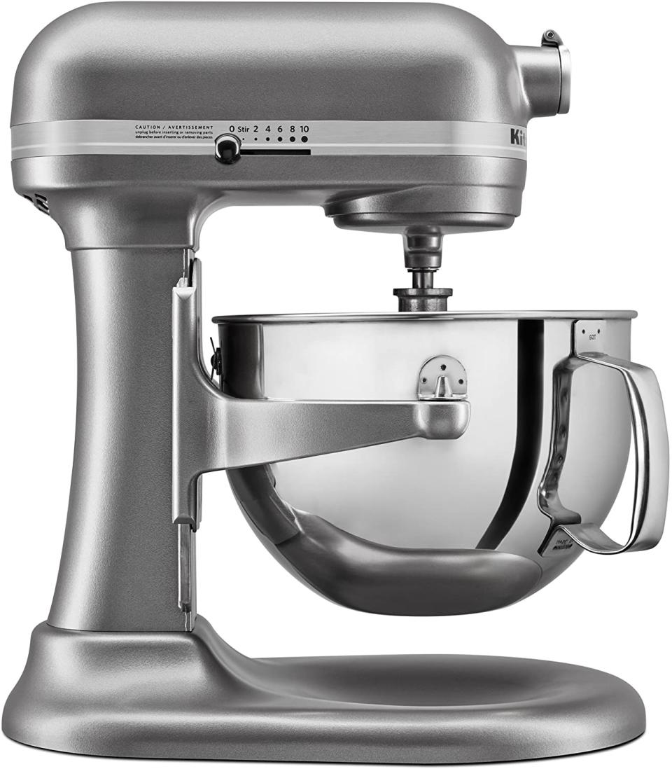 KitchenAid 6-Qt. Bowl-Lift Stand Mixer in Silver. Image via Amazon.