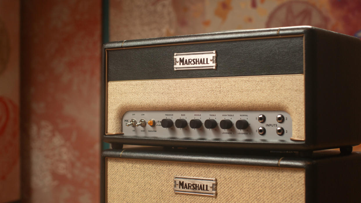  Marshall Studio JTM close-up, in a 60s style room 